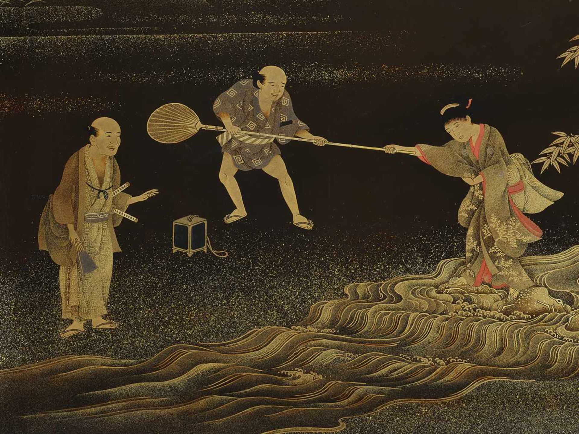 A GOLD LACQUER TRAY Japan, late 19th century, Meiji period (1868-1912)Finely painted with a scene - Bild 3 aus 8
