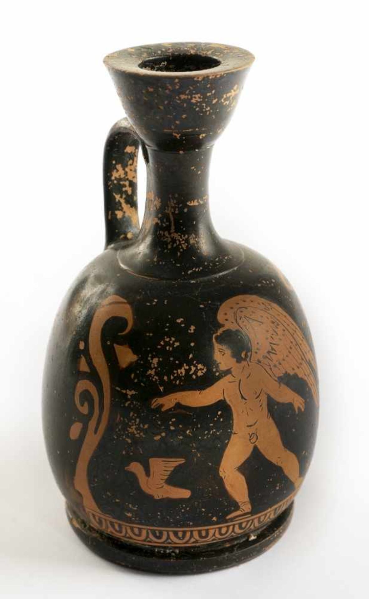 Attische kleine bauchige Lekythos "Eros mit fliegendem Vogel"Attika, um 390 v. Chr.11,5 cm