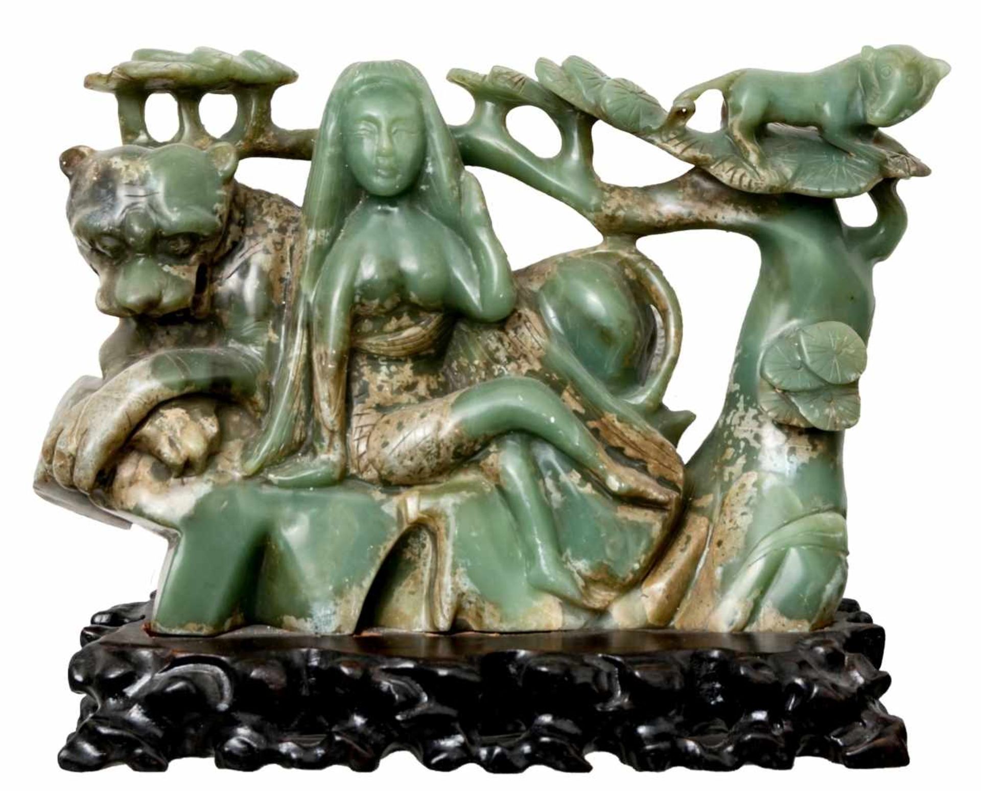 Sehr grosse chinesische Jade-Figur "Die Schöne und das Biest"ca. 17 x 28 x 6 cmProvenienz: