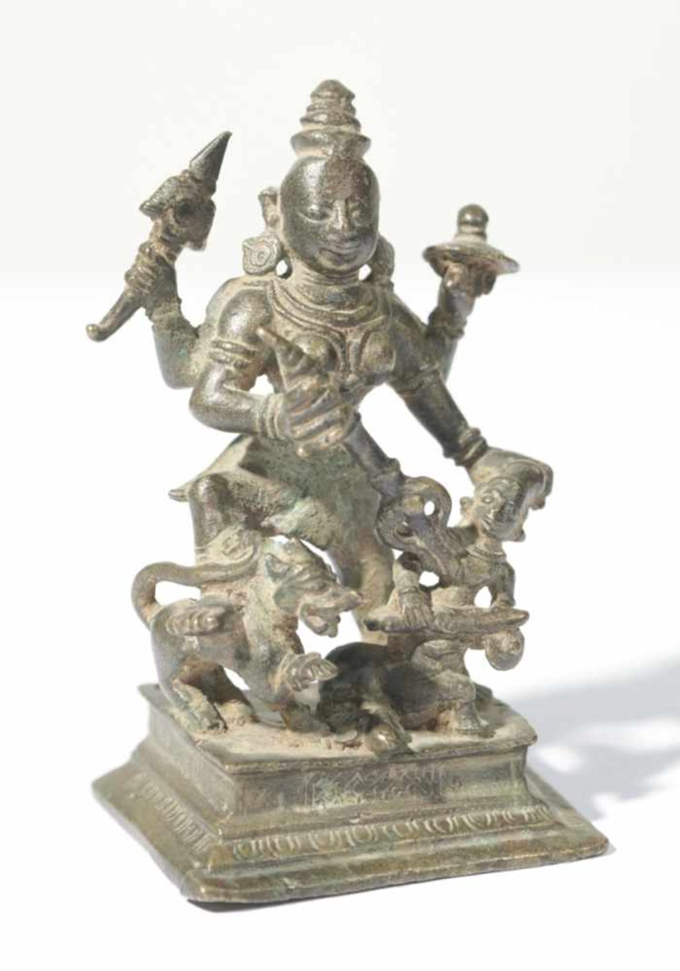 Durga slaying Mahishasura, India, Bronze, 17./18th c., 13 cm high, Provenance: Private