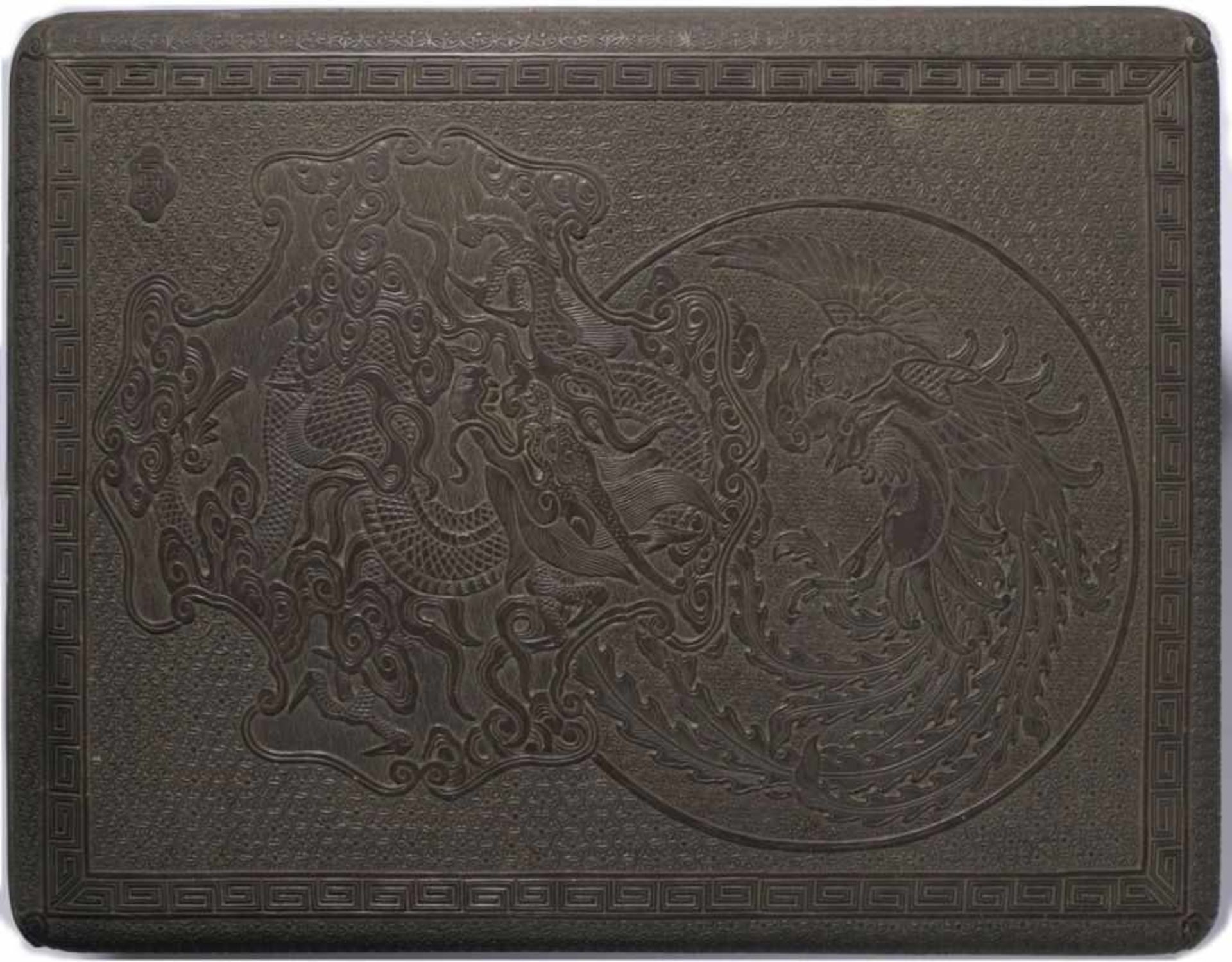 A large elaborately decorated box, China, wood, around 1900, 40 x 16 x 30 cm, condition: - Bild 2 aus 2