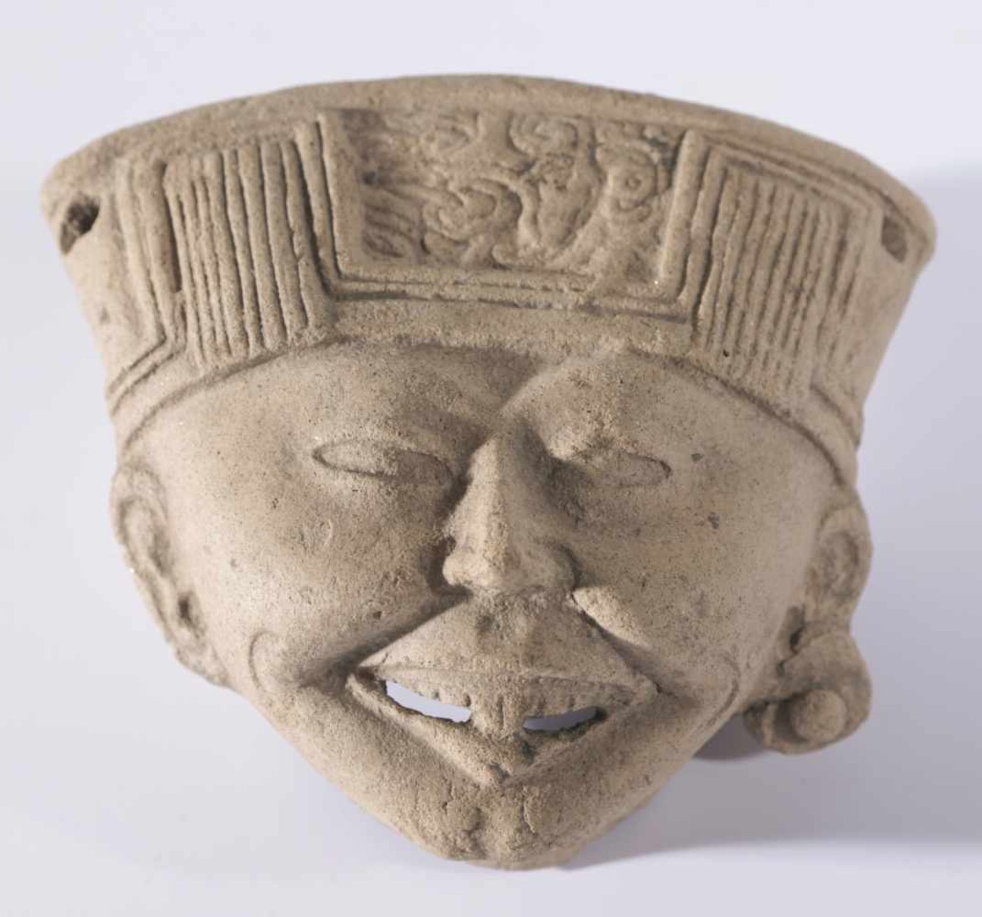 Expressive terracotta head, probably Mexiko, 19th c. or older, 14,5 x 7,5 cm x 18 cm,