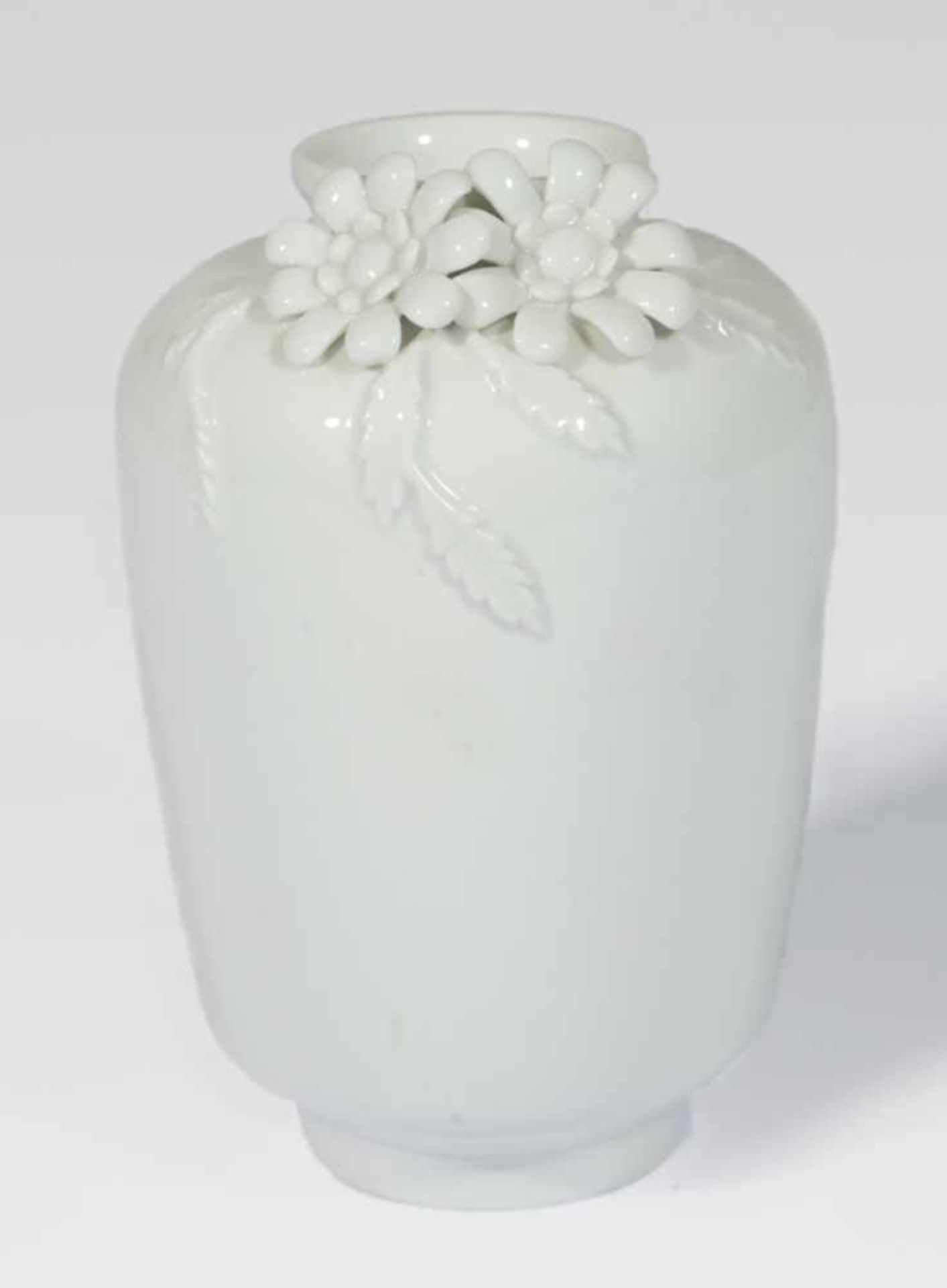 White vase with floral decor, Porcelain, KPM Berlin, 2nd half 20th c., 13 cm high,