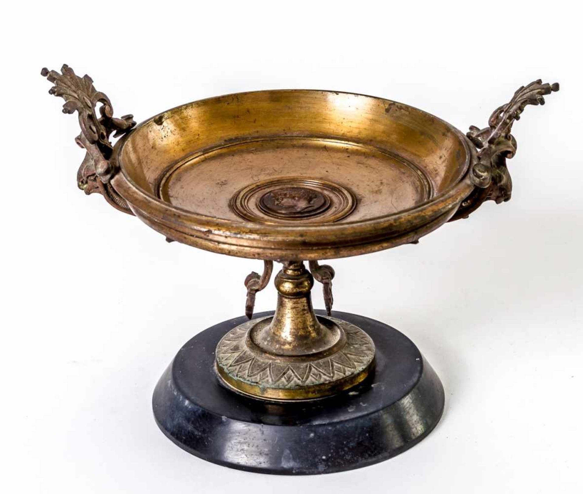An impressive bowl, Brass (2455g), c. 1900, H.: 13,5 cm (without handles), D: 18,3 cm,Provenance: