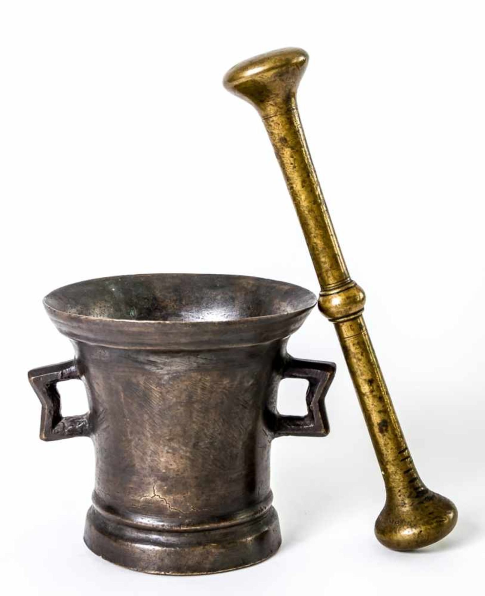 German mortar with pestle, bronze (3456g and 1176g), probably 17th century, D: 15,8 cm, H:14,7 cm,
