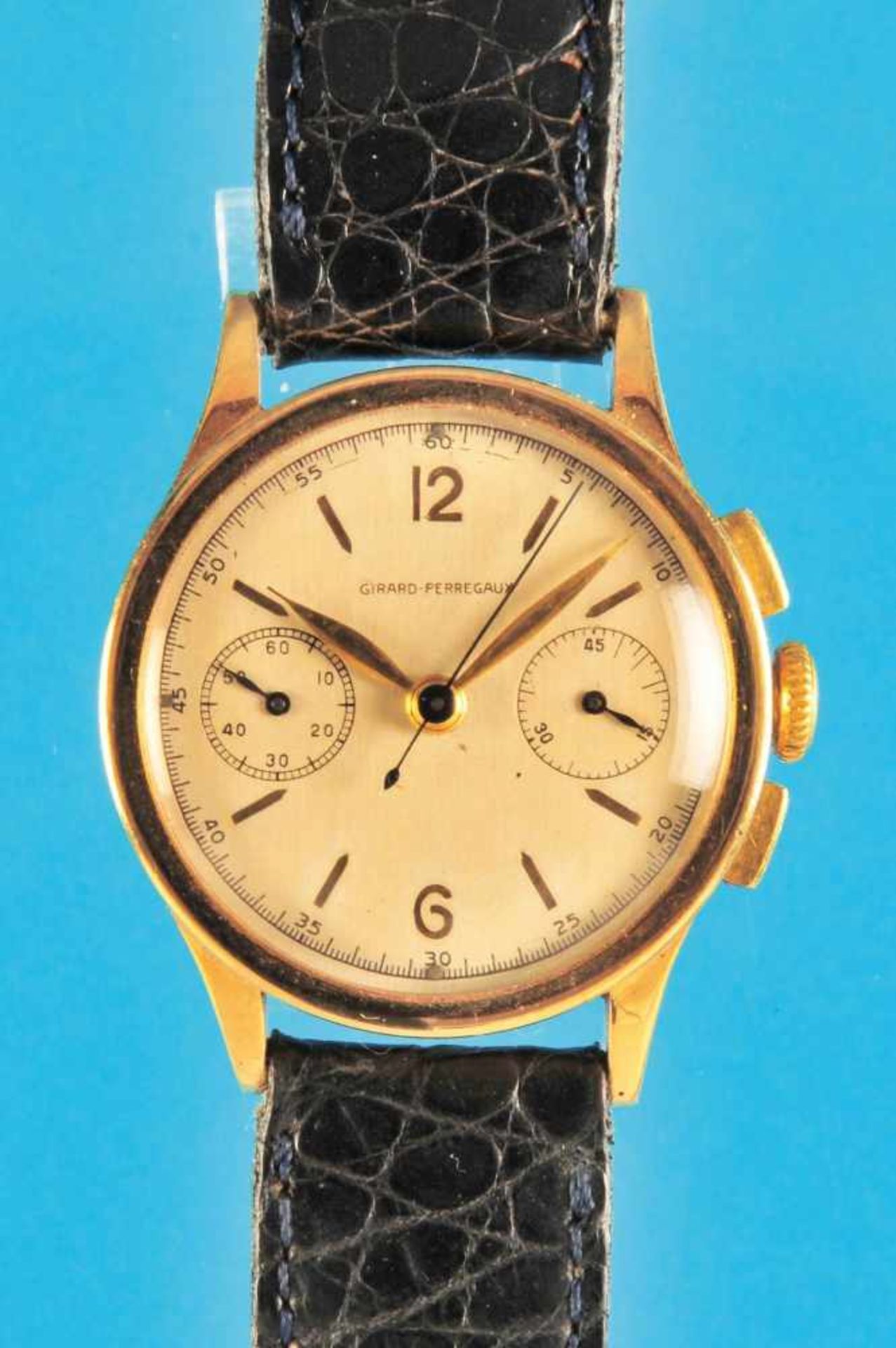 Gold Armbanduhr- Chronograph, Girard Perregaux, 18.-ct-Gehäuse, versilbertes Zifferblatt mit