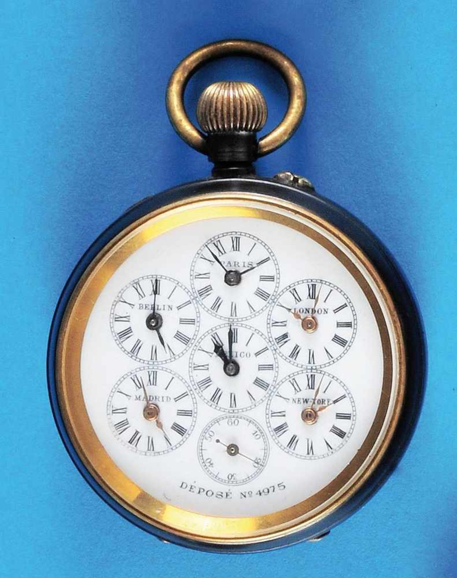 World time pocket watch in bronzed caseWeltzeit-Taschenuhr im brunierten Gehäuse, Emailzifferblatt