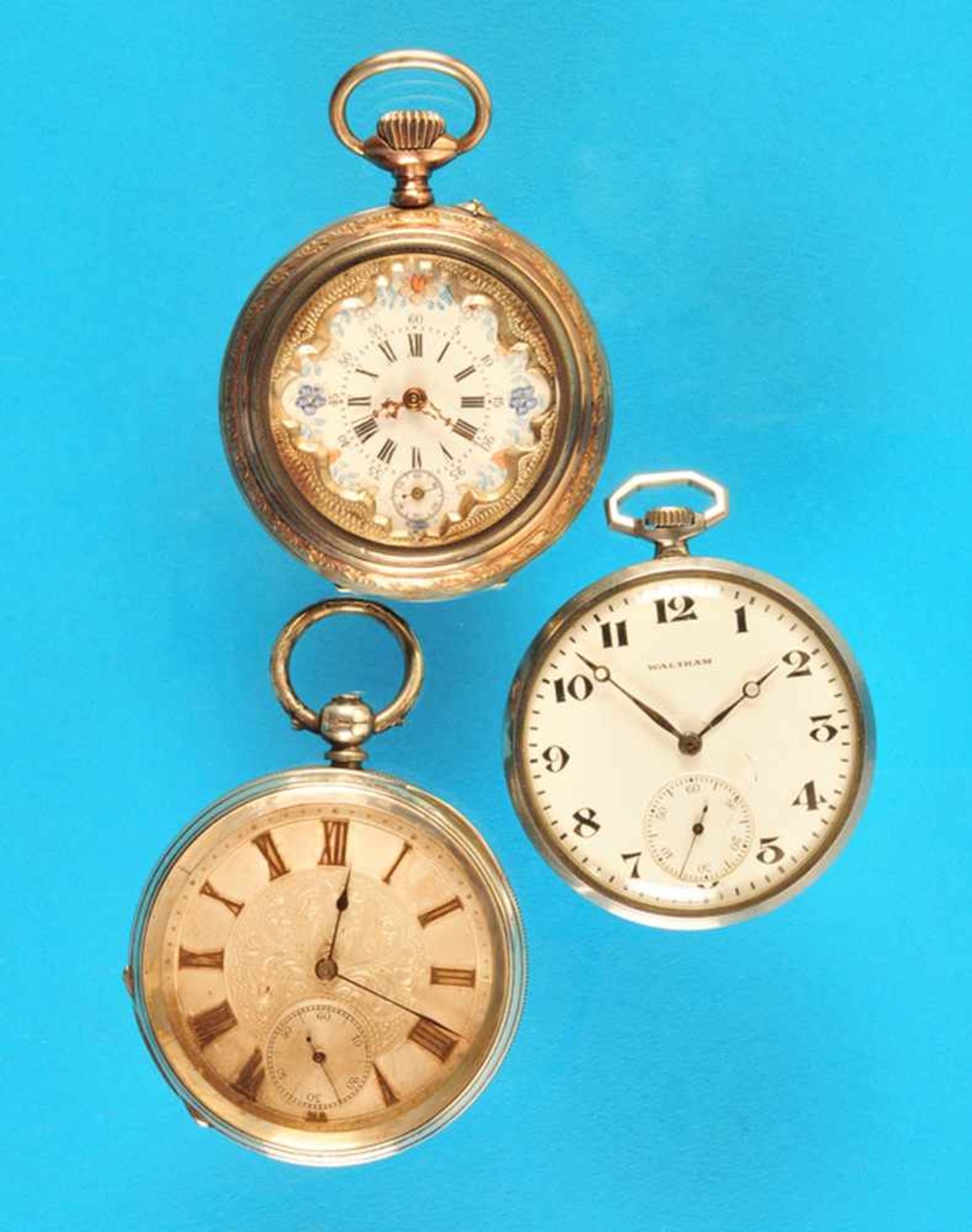 Bundle with 3 pocket watchesKonvolut mit 3 Taschenuhren: Metalltaschenuhr, Waltham, glattes Gehäuse,