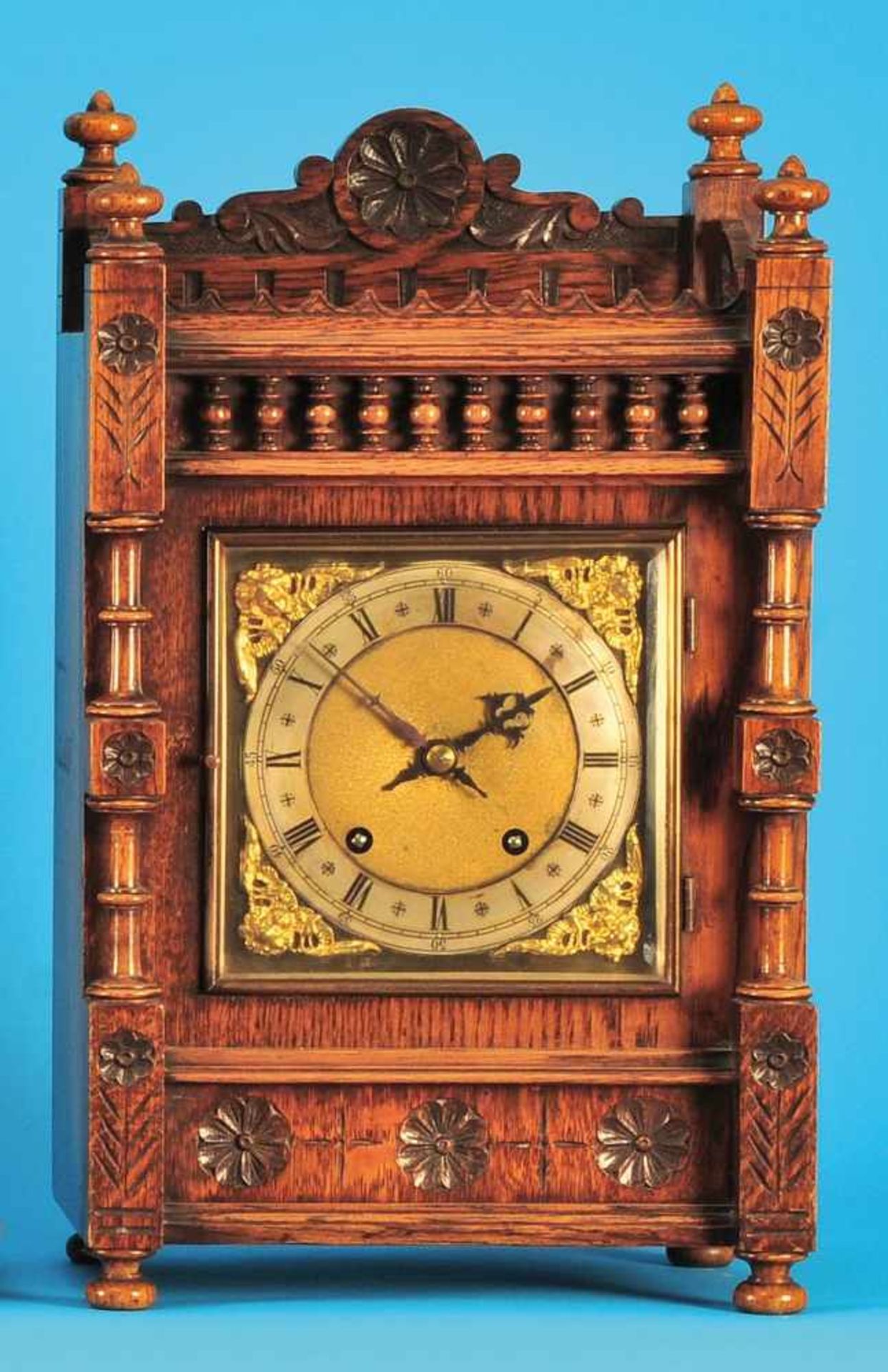 Wooden table clock with 3/4-hourstrike an 2 gongs, sign. W. & H. Sch. (Winterhalder & Hofmeier)