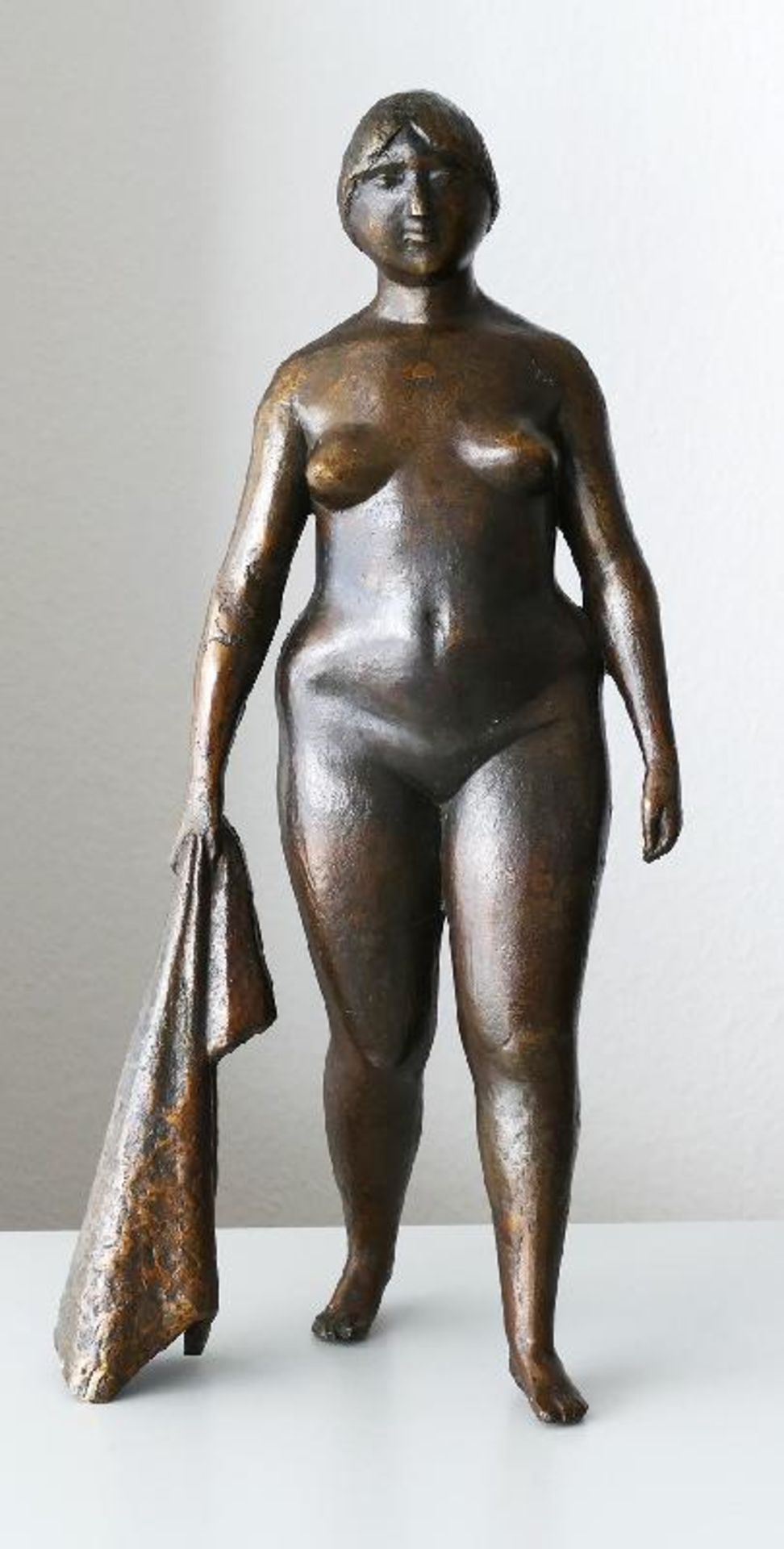 Lichtenfeld, Gerhard (Halle/Saale 1921 - 1978 Halle/Saale)(Akt mit Tuch)Bronze, vermutlich 1960er