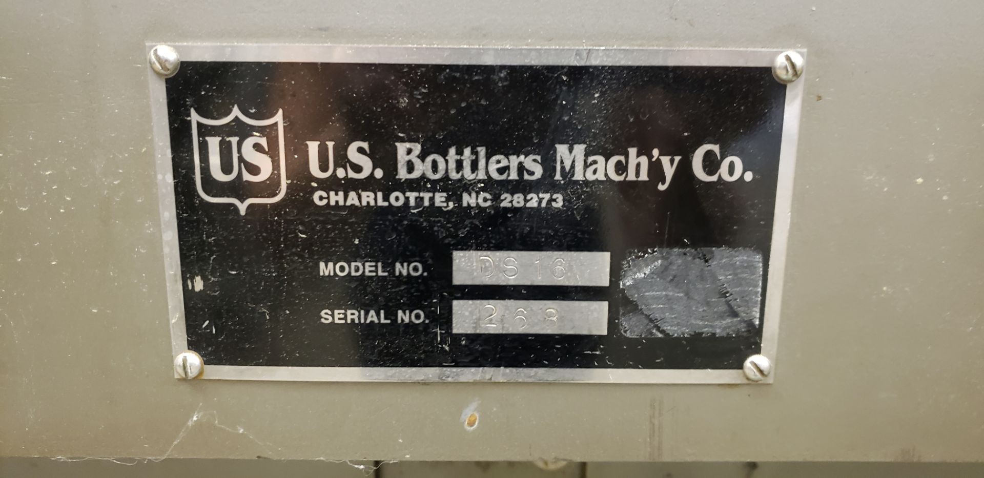 US Bottlers 36 Valve Rotary Vacuum Filler with 16 Valve Rotary Rinser - Image 13 of 13