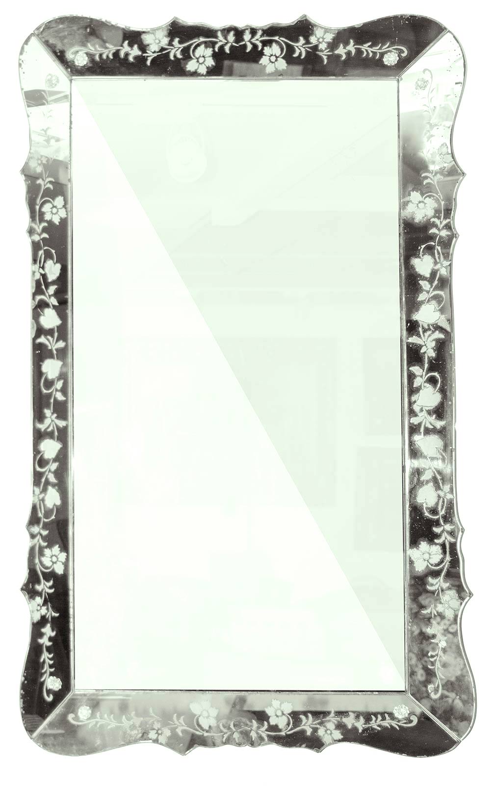 Brusotti, from the 40s. Mirror with Lateral sandblasting. H cm 120x70. Silvering failing in the