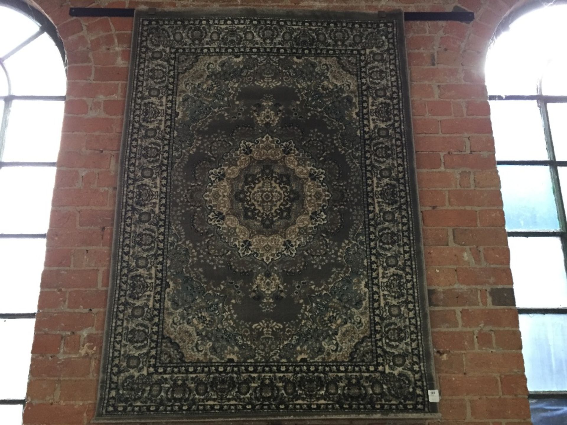 GREY AND BROWN RUG (QQ6798 -8333/21)