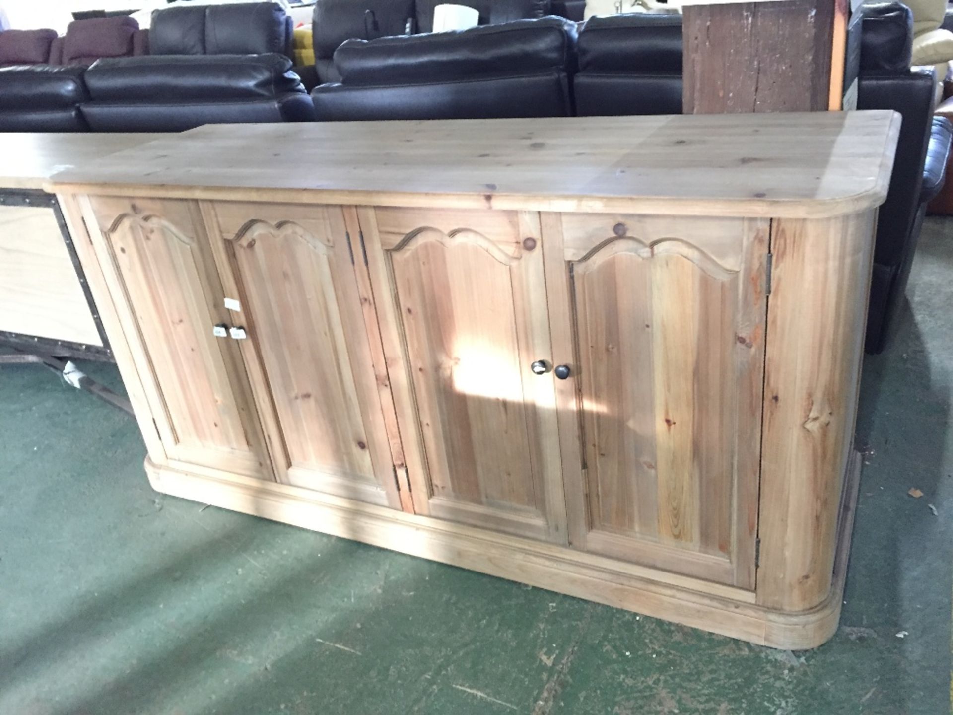 WATFORD SIDEBOARD (WG4 - RV/7502N) (BVOXED)