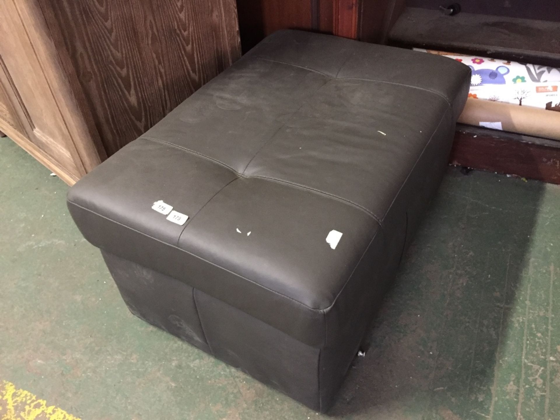 BROWN LEATHER STORAGE FOOTSTOOL