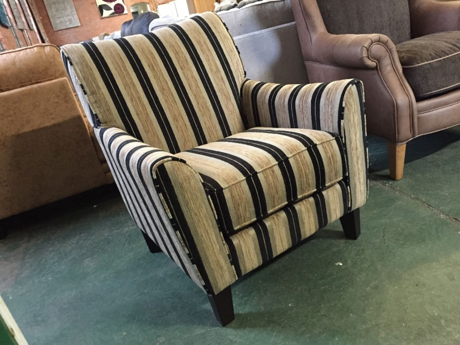 GOLDEN BLACK STRIPED ACCENT CHAIR (ST3-3)