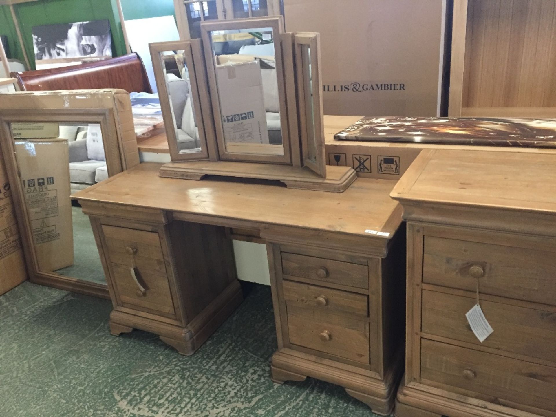 LOUIS PHILIPPE **REC** BEDROOM - 7 DRW DRESSING TABLE DRIFTWOOD (WG15 - LR/1232N)LOUIS PHILIPPE **