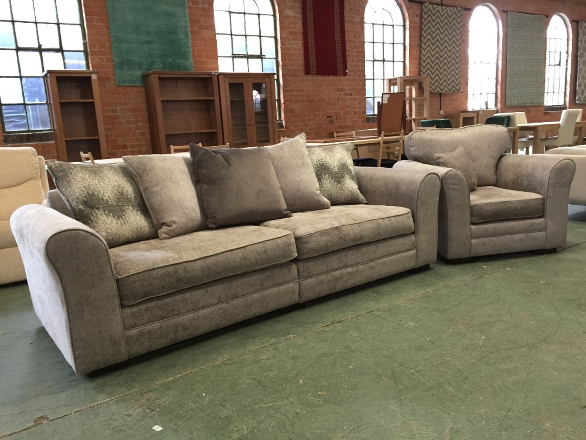 GREY LARGE 3 SEATER SOFA AND CHAIR (WM14-7)