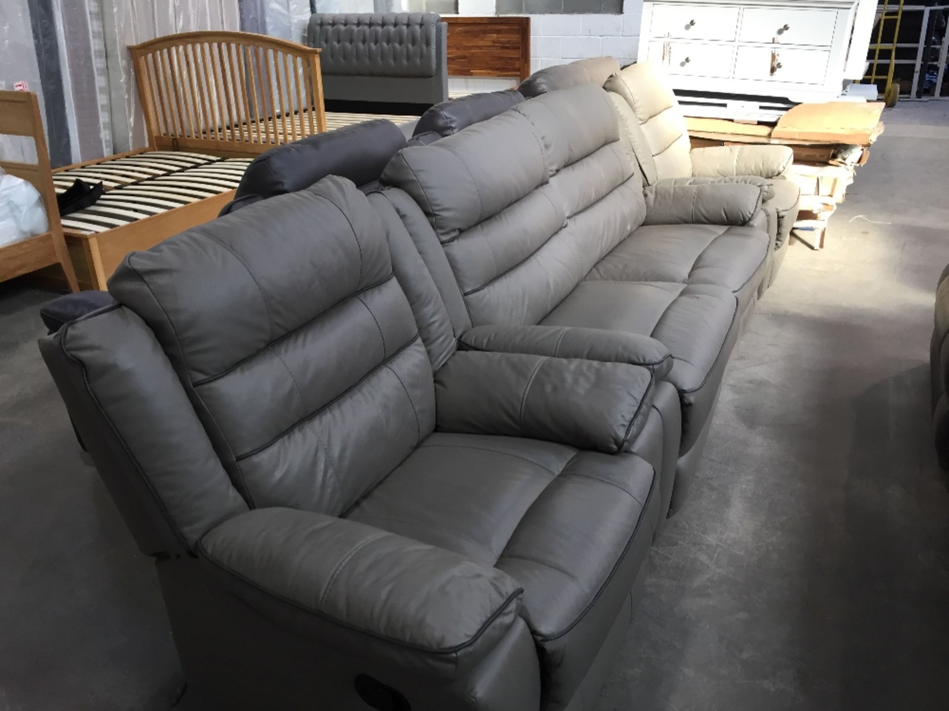 GREY LEATHER WITH BROWN BEADING MANUAL RECLINING 3