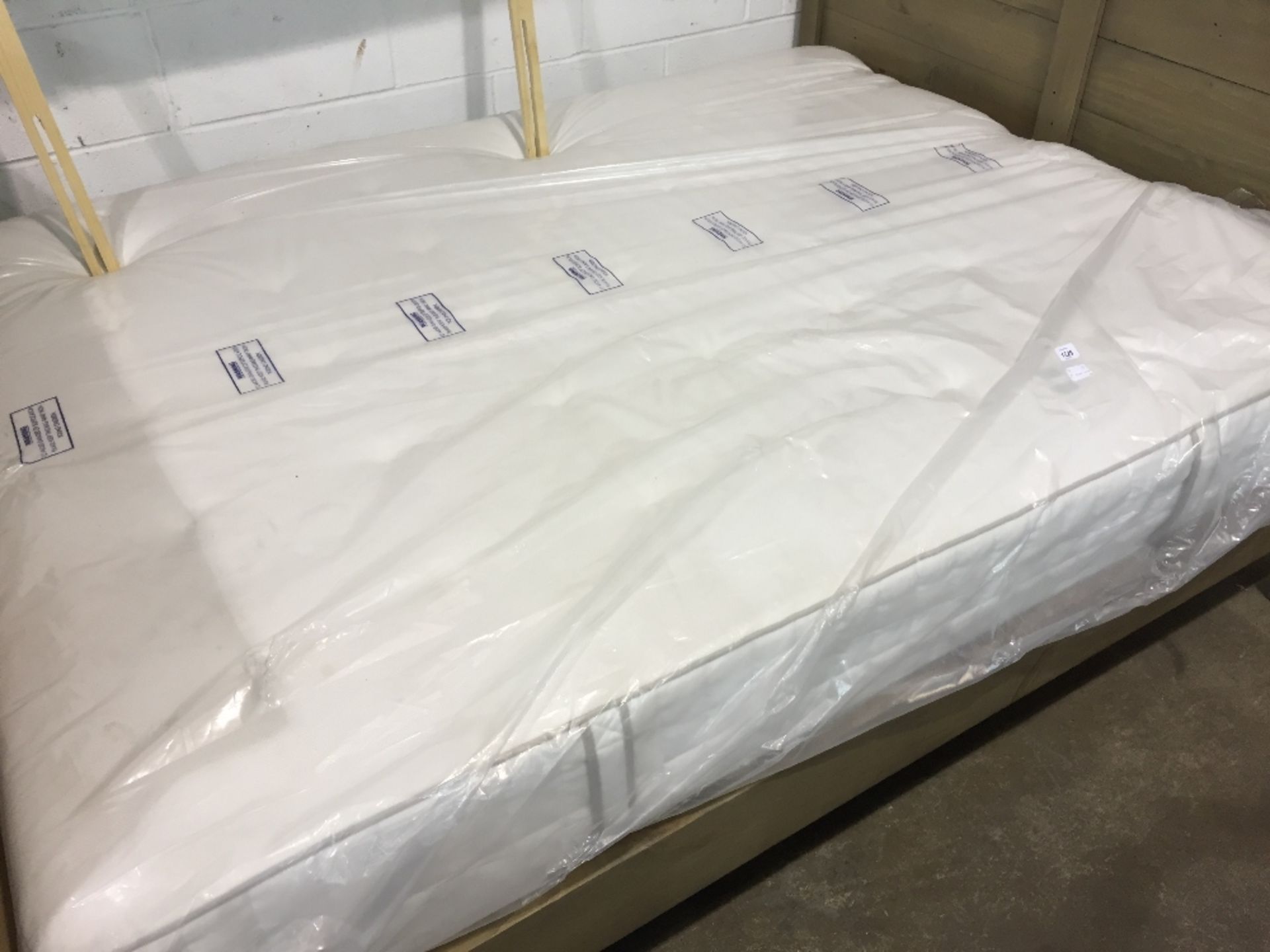 KING SIZE POCKET VISCO MATTRESS