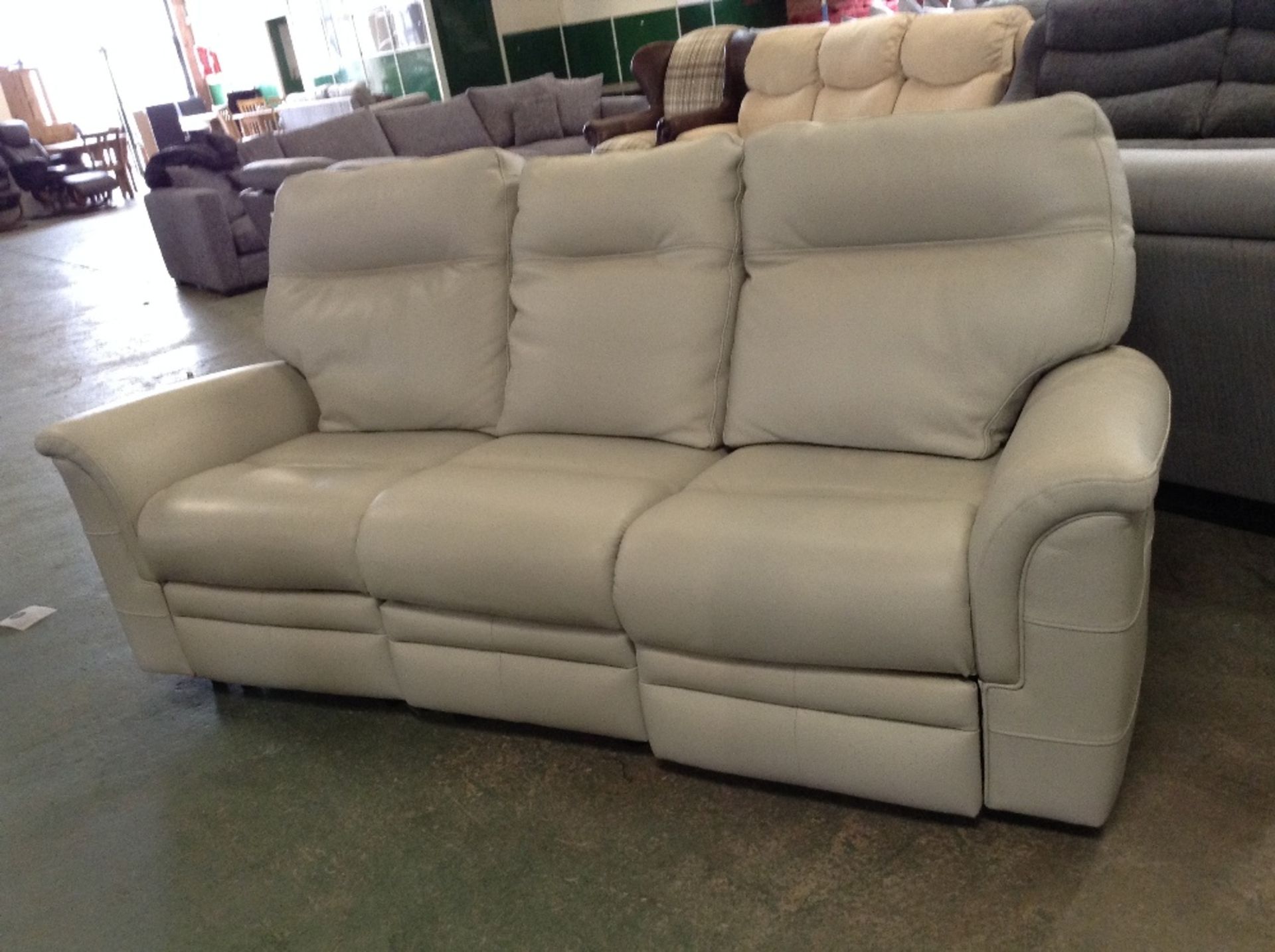 CREAM LEATHER ELECTRIC RECLINING 3 SEATER SOFA (TR