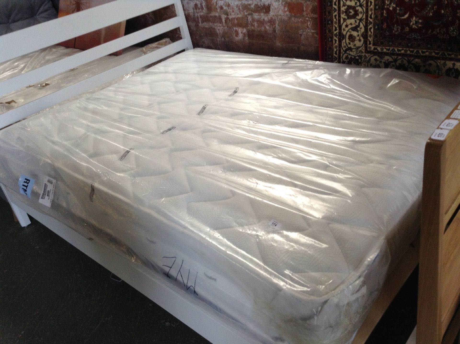 KING SIZE SENSA FOAM MATTRESS