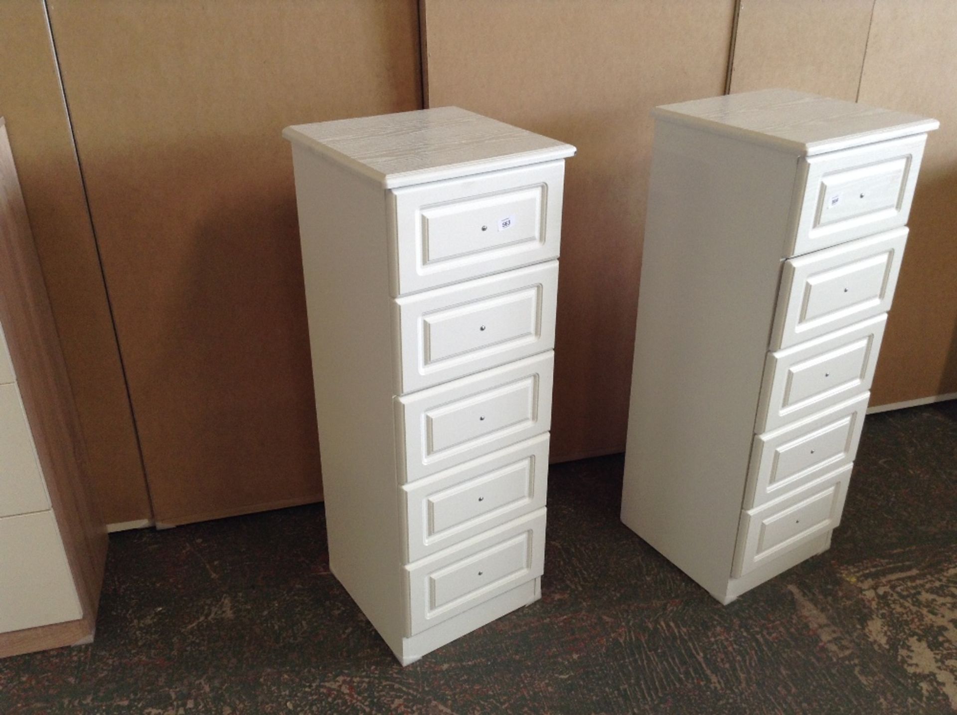 WHITE 5 DRAWER WELLINGTON CHEST(RETURN)