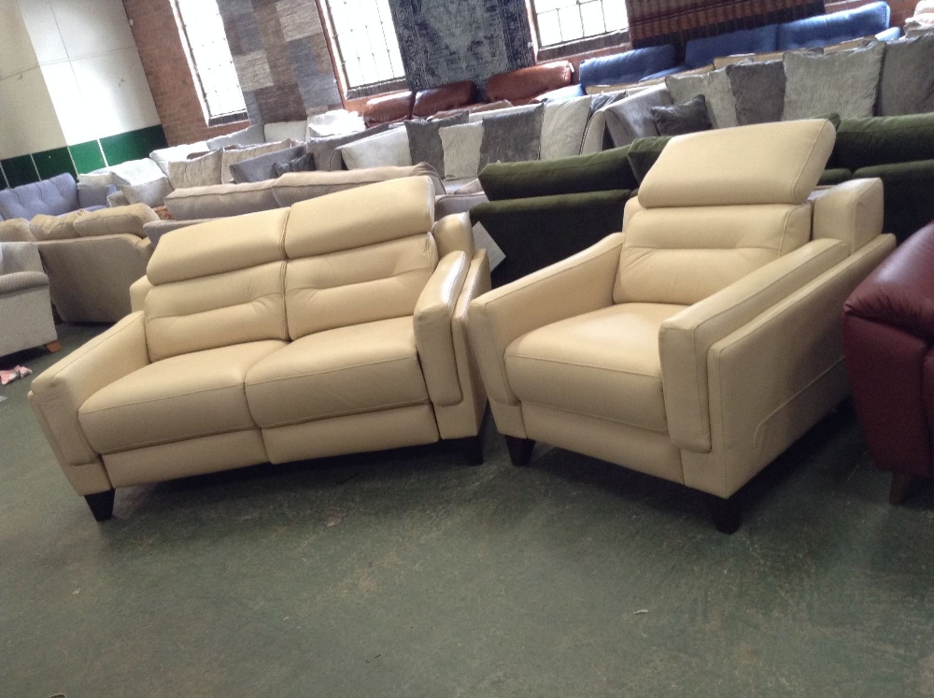 CREAM LEATHER ELECTRIC RECLINING 2 SEATER SOFA AND