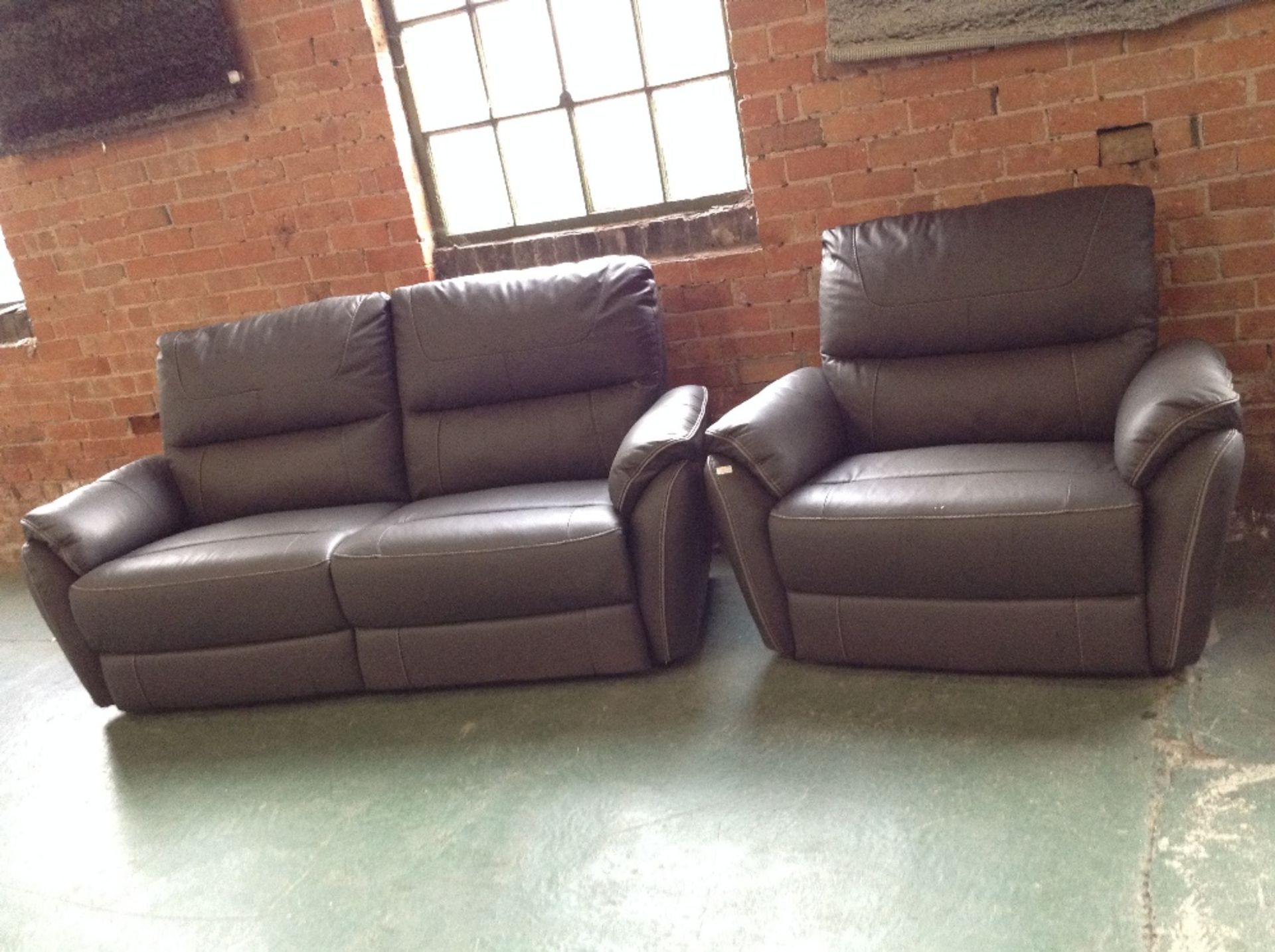 GREY ENDURANCE LEATHER ELECTRIC RECLINING 3 SEATE