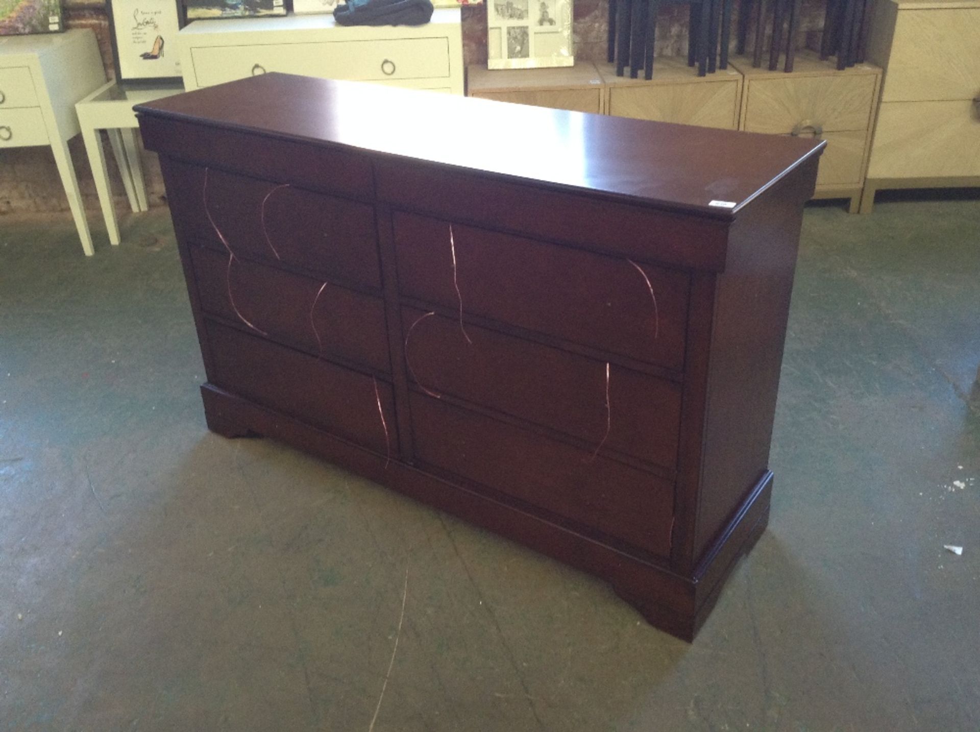 MAHOGANY 8 DRAWER CHEST