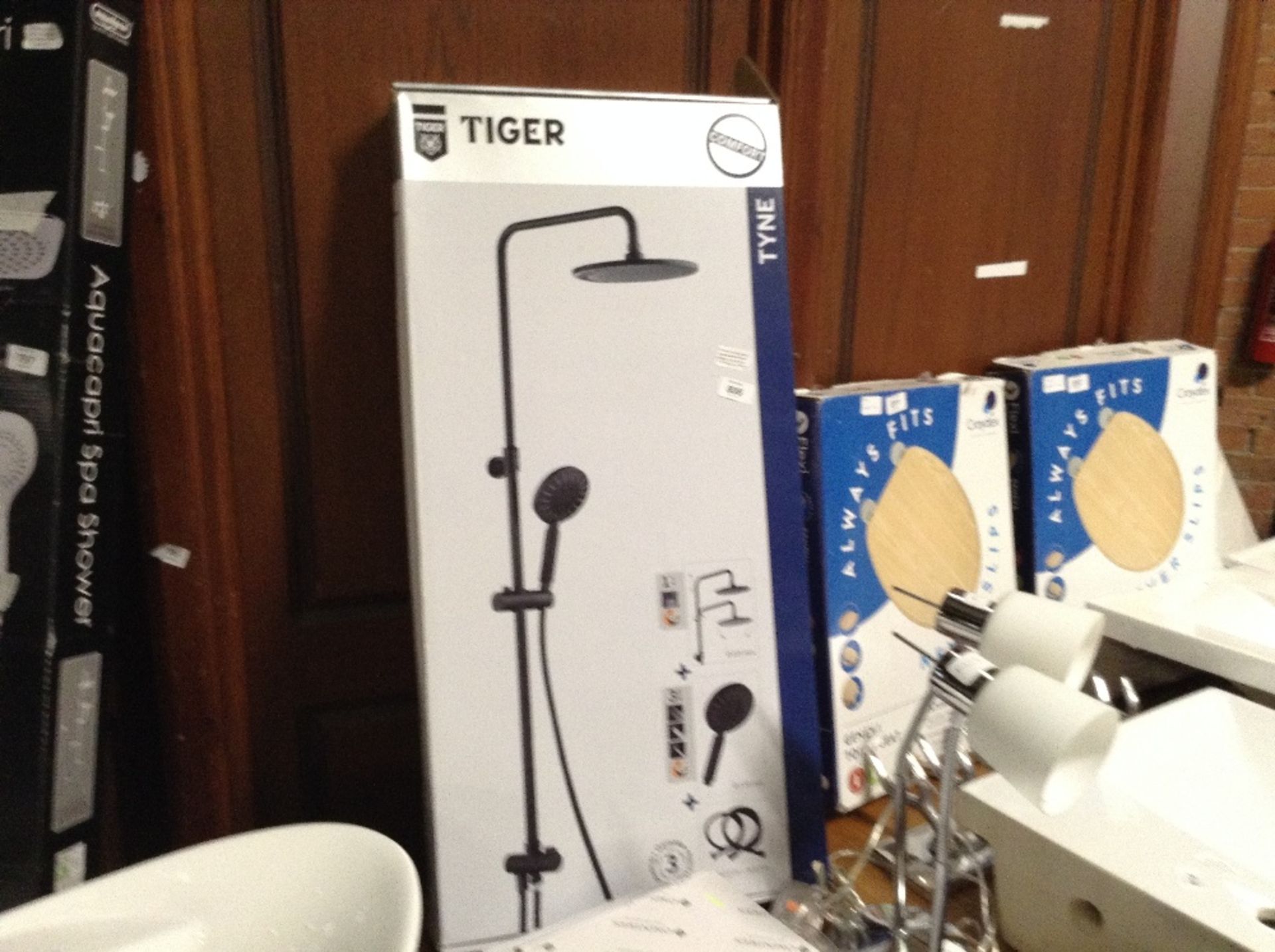 TIGER SHOWER SET(U000072837 - 14632/5)