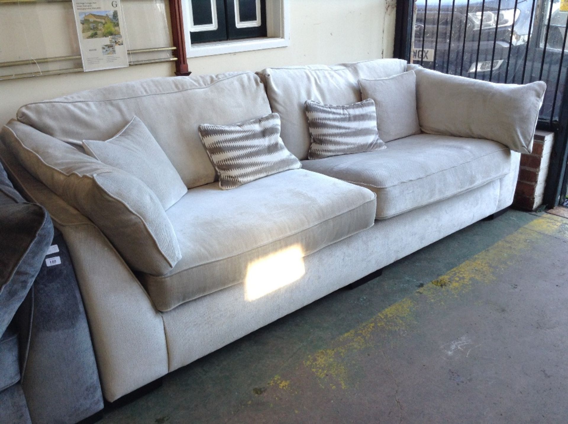 NATURAL FABRIC LARGE 3 SEATER SOFA (WM73 1A)