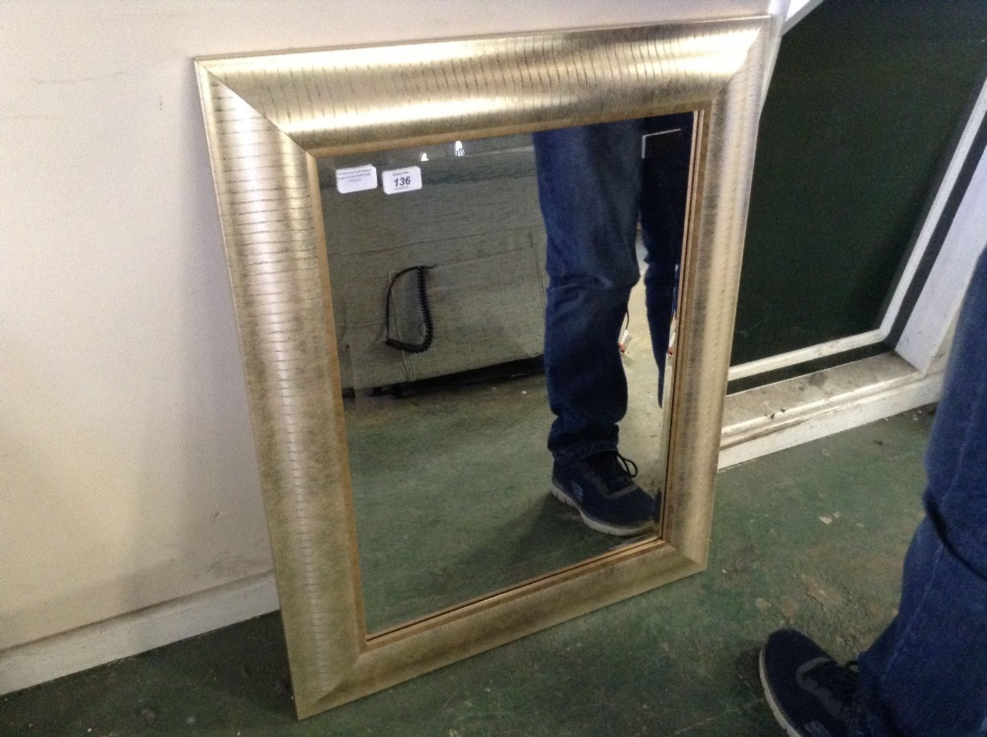 Fairmont Park Abbigail Accent Mirror (YEMI1068 - 1
