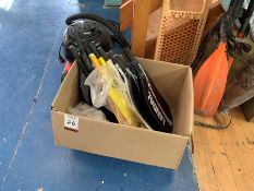 Quantity of Paddle Blades to Box. Collection Strictly 09:30 to 18:30 - Wednesday 20 February 2019