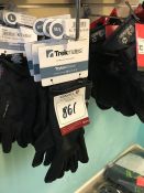 3no. Trek mates Ullscarf Gloves, Size: M, Combined RRP: £45.00. Collection Strictly 09:30 to 18:30 -
