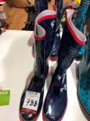 2no. Regatta Size 8 Wellington Boots. Collection Strictly 09:30 to 18:30 - Wednesday 20 February