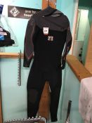 Body Glove EU8157, JJ657 Full Length Wetsuit, Size: XL. Collection Strictly 09:30 to 18:30 -