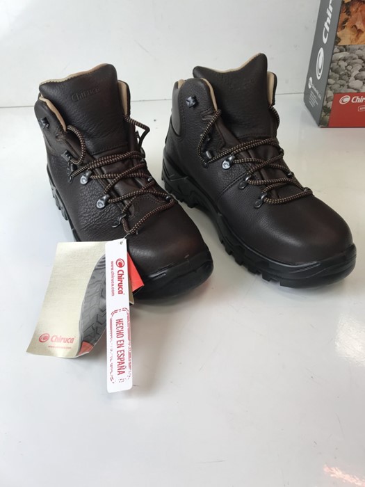 Chiruca Moor Lite Mid Nubuck & Gore Tex Hiking Boots - Size 44. RRP £110.00
