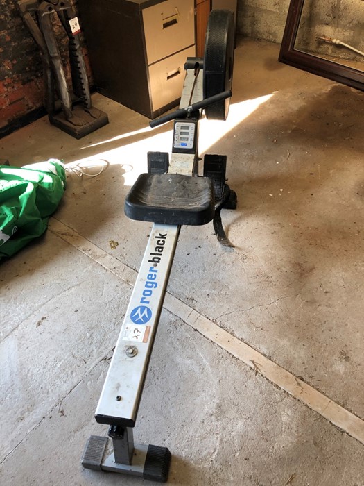 roger black rowing machine display