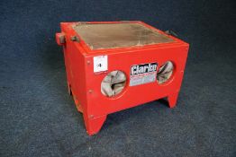 Clarke CSB20B Shot Blast Cabinet Sand Blaster (Power Cable not Present). (Lot Located in The Auction