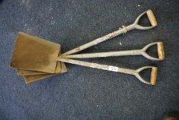 3no. Metal Shovels. (Lot Located in The Auction Centre, Abertillerty. Collection 09:30 to 15:30