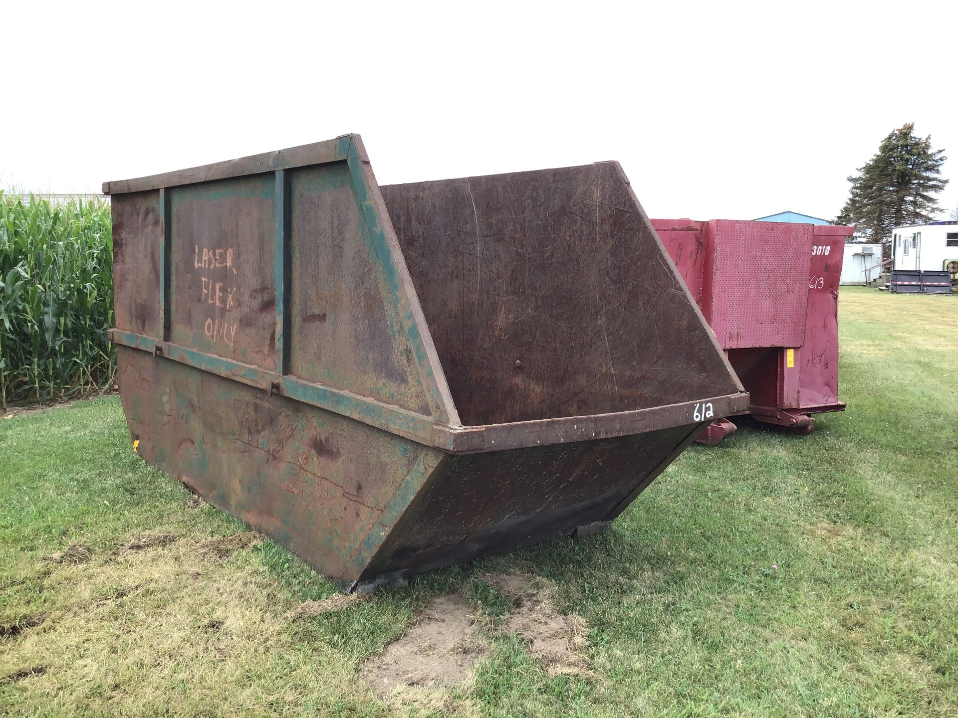 DUMP BOX 16'X66""