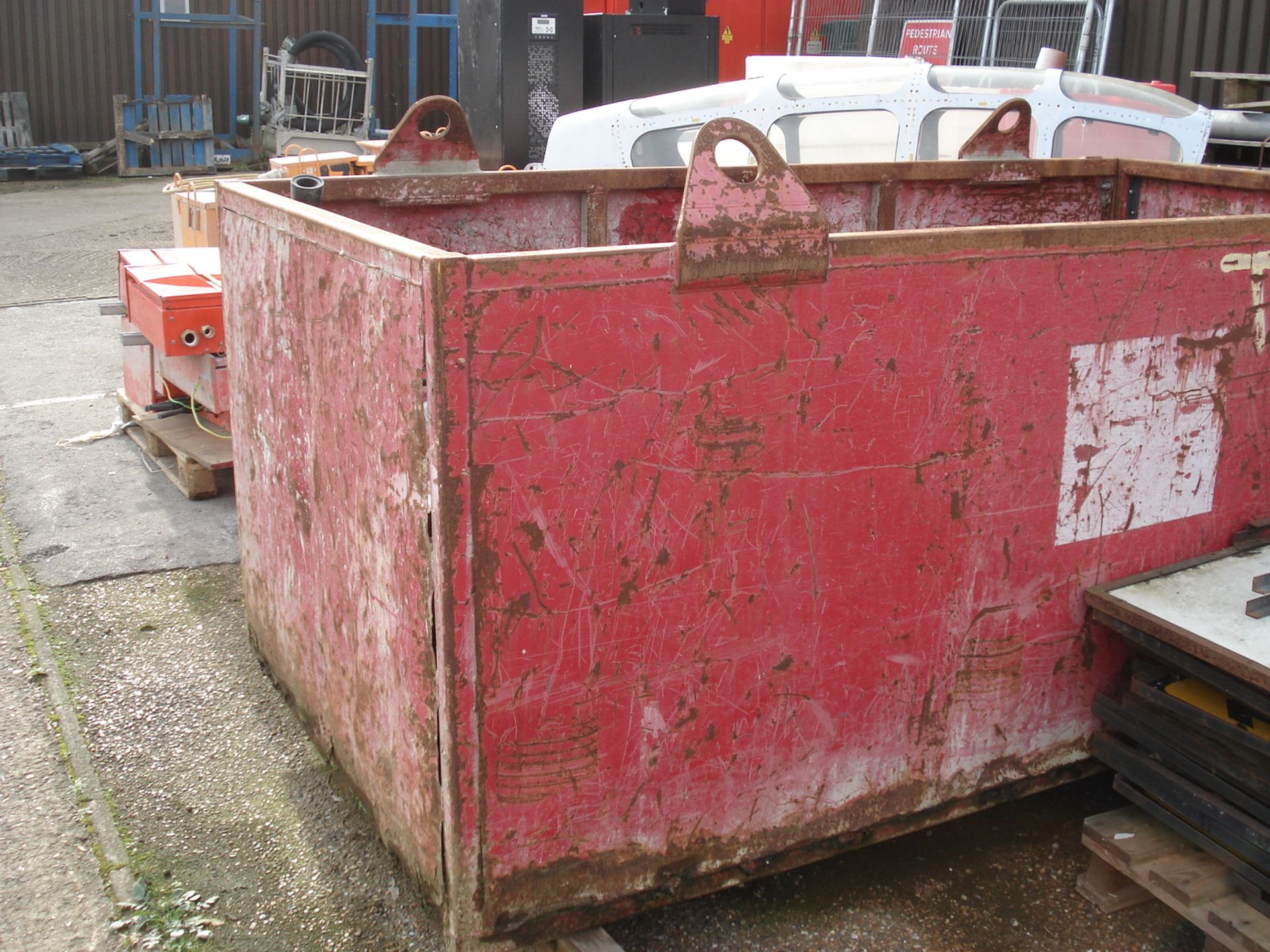 Large Red Metal Skip with drop down end and lifting eyes - 8.5ft long x 4.5ft wide x 3.5ft high - Image 4 of 4