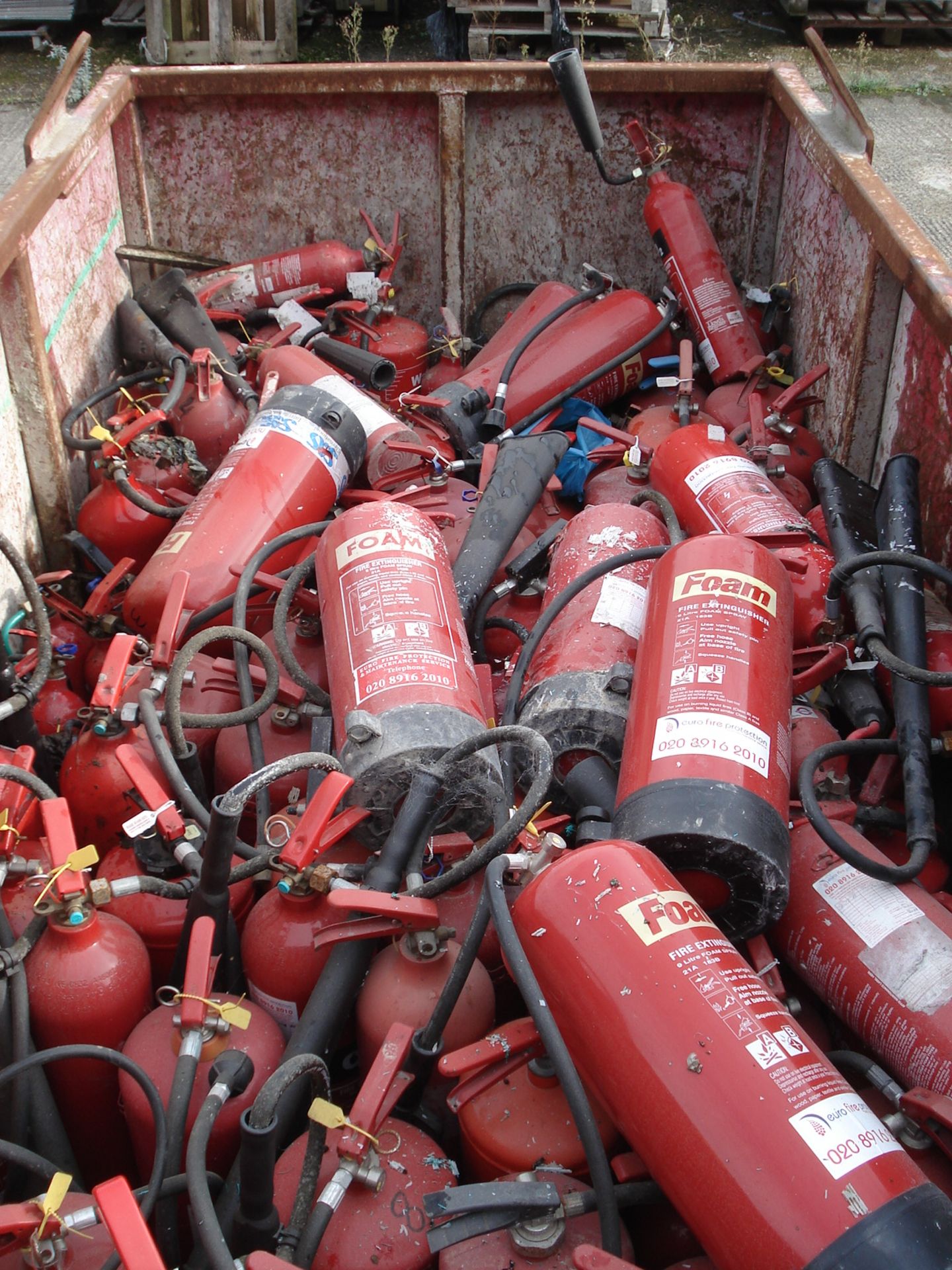 Mixed Fire Extinguishers - Mixed Dates, Majority out of date - Image 6 of 6