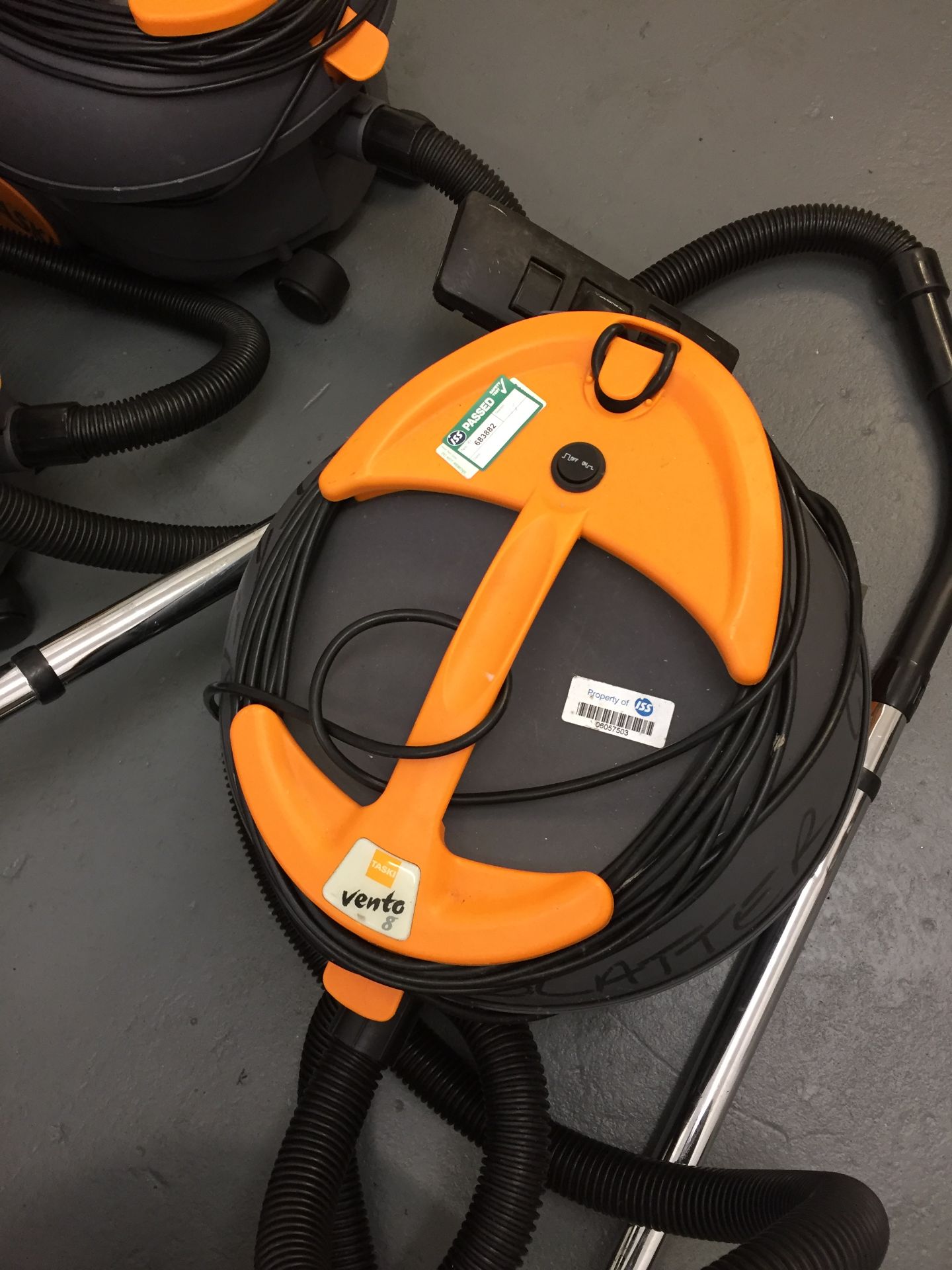 Taski Commercial Vacuum Cleaners x 7 - Image 3 of 3