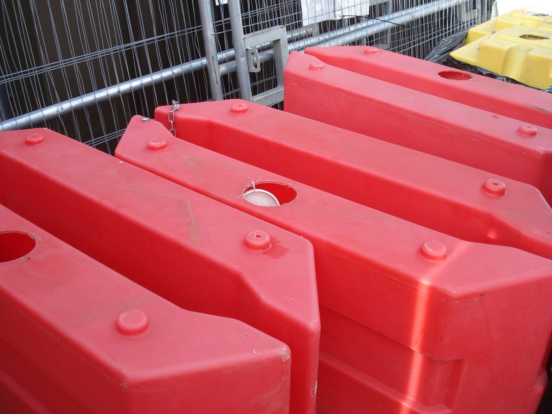 Red/White Plastic Pedestrian Safety Barriers x 20 - 37" Long x 15" Wide x 16" High - Image 3 of 5