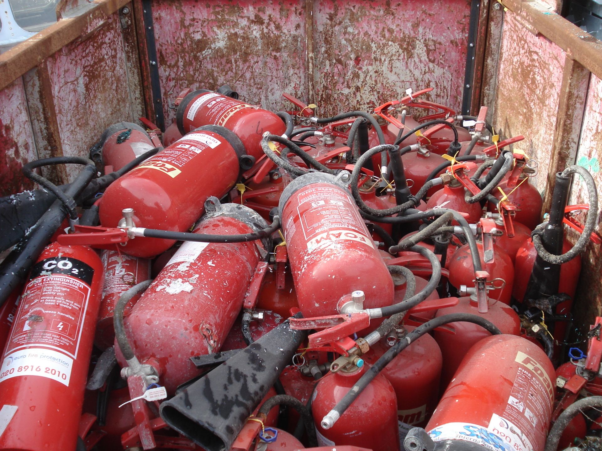Mixed Fire Extinguishers - Mixed Dates, Majority out of date - Image 2 of 6