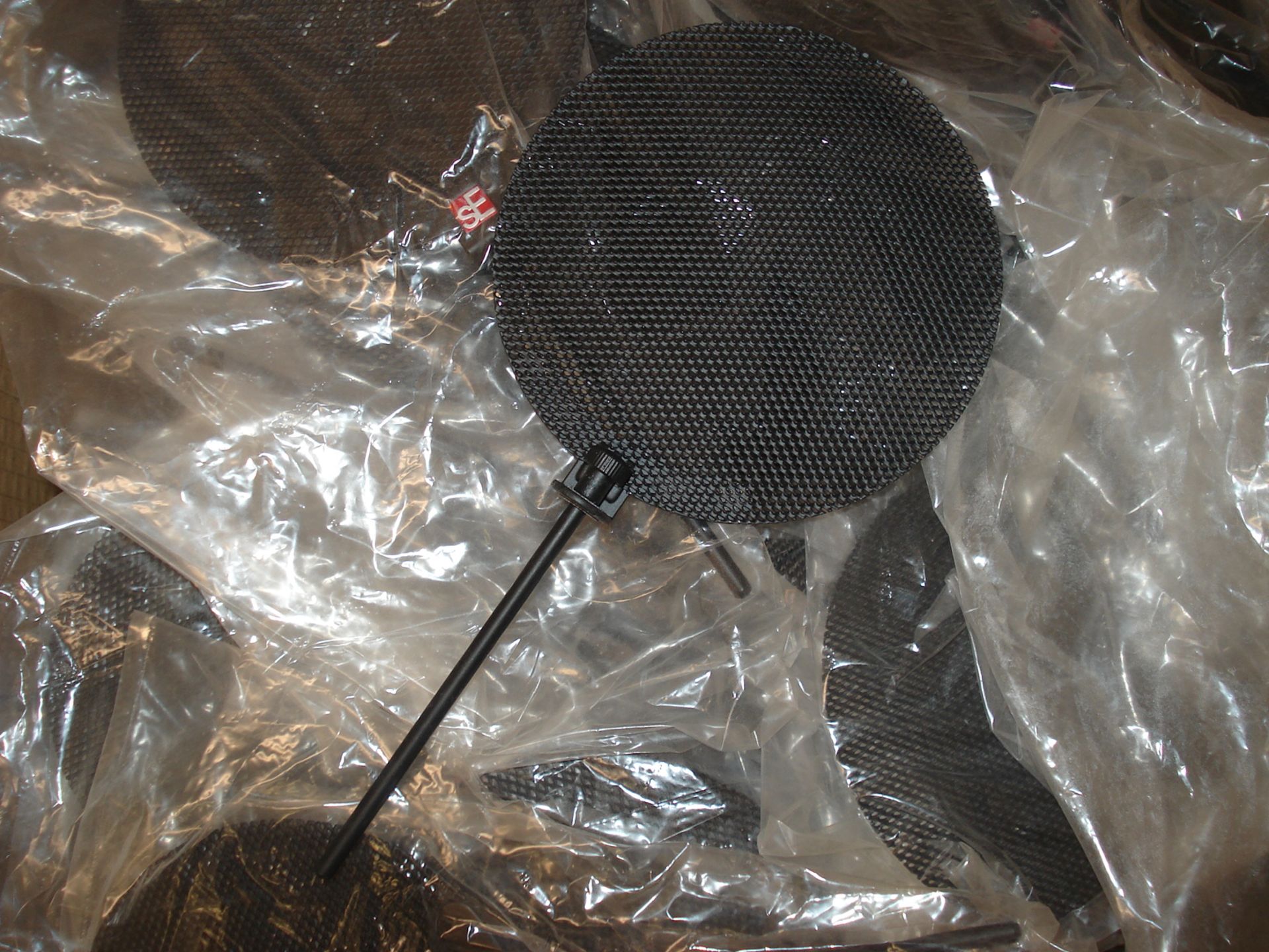107 x sE Electronics Microphone Lollipop Filters - Image 3 of 3