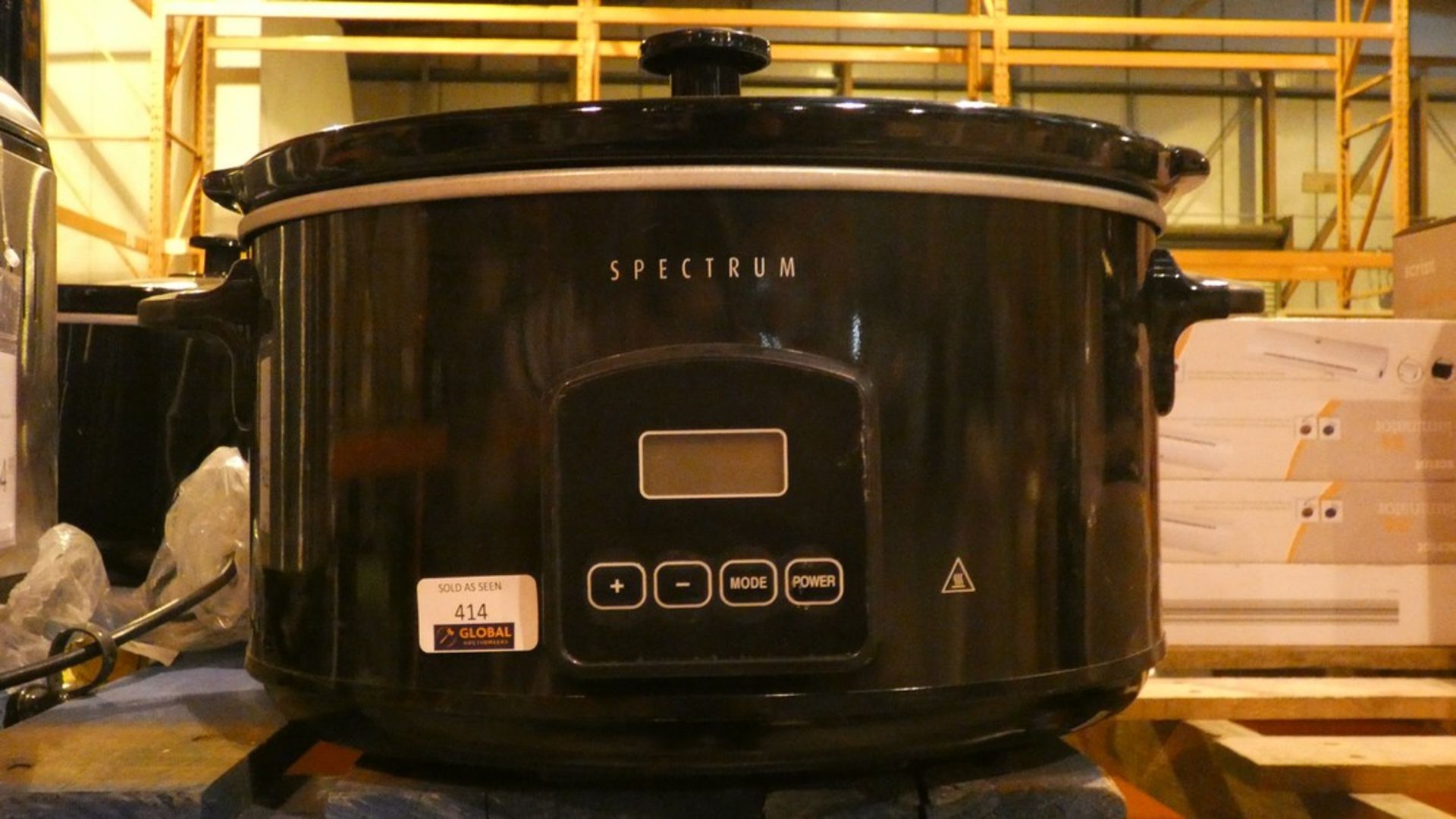 Lot to Contain 2 Assorted Black and Red Spectrum Digital Display Slow Cookers RRP £40 Each