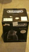 Boxed Delonghi Scultura Cordless Jug Kettle RRP £100 (Customer Return)